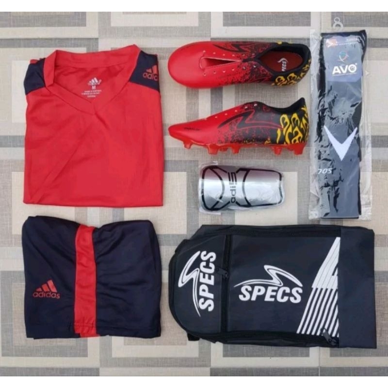 Sepatu bola anak Sepatu bola junior paket komplit