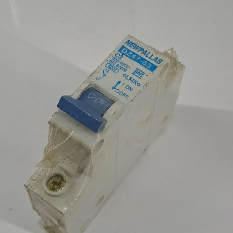 MCB NEWPALLAS DZ47-63 , C2