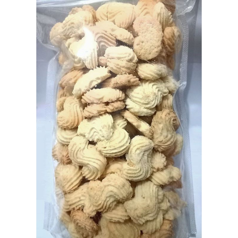 

kue S (kue kering berbentuk S 759gram)
