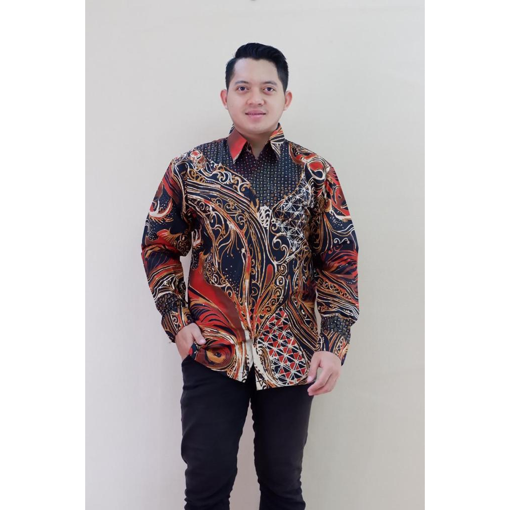 ABSTRAK MERAH BATIKSOLOAMANAH KEMEJA BATIK PRIA LENGAN PANJANG PENDEK LAPIS FURING PREMIUM KATUN HALUS GITARJA UNGU TUMAN GINANDRA UNGU KLA PARANG TRUNTUM SUKET SEGORO SM  NIRWANA ALJAYA WISANGGENI SM DEWO PARANG DURI PARI SEIKET JIWAMUDA PANJI LESMONO