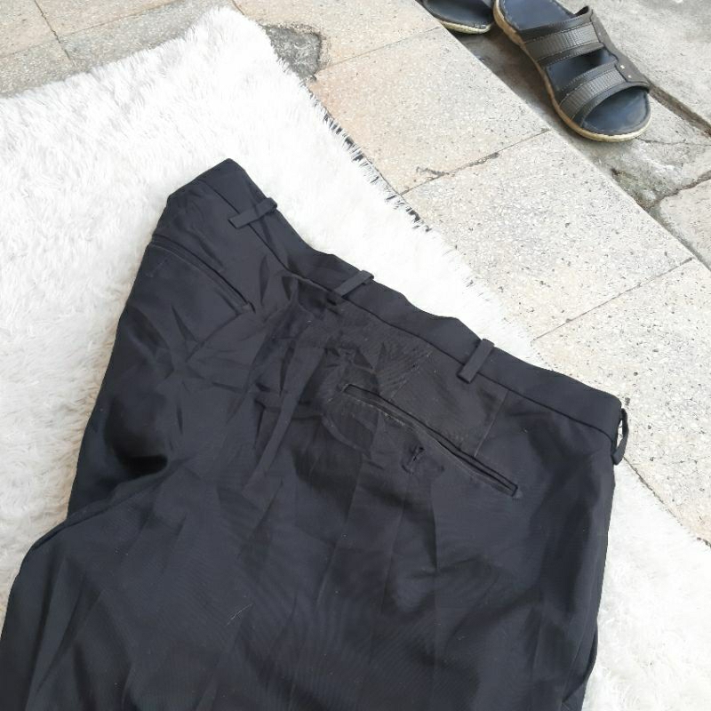 WORK PANTS CELANA PANJANG HITAM UNIQL0