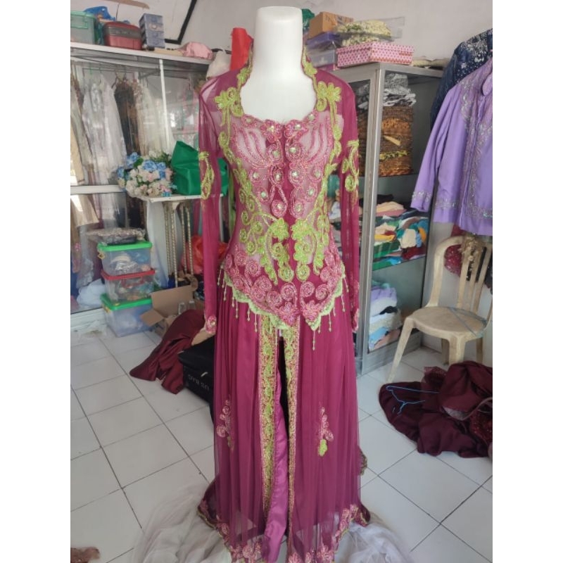 kebaya rok burgundi PL