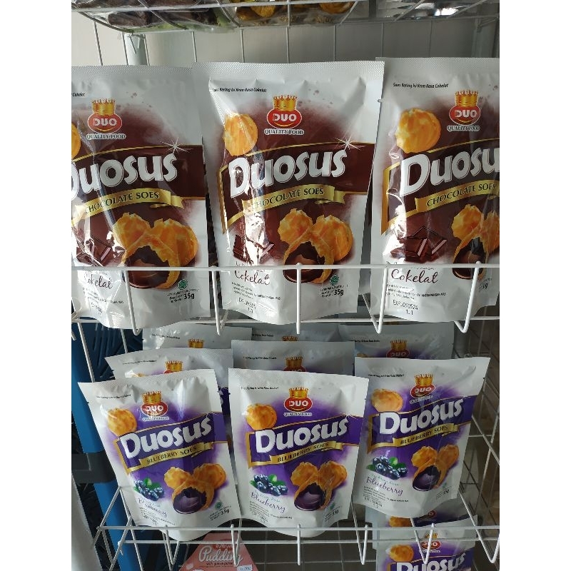 

DUOSUS || Soes Kering Isi Cokelat / Blueberry