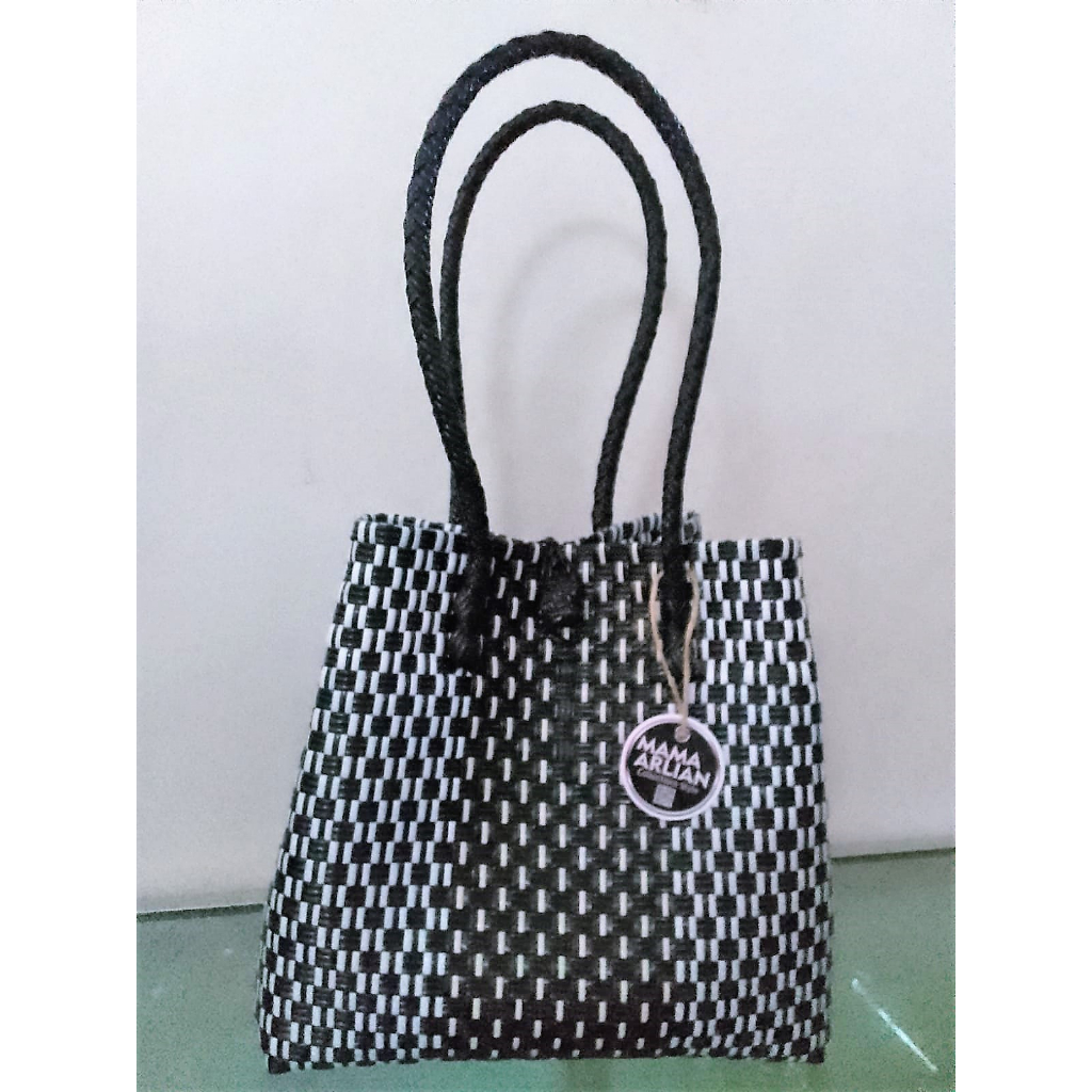 Tas Tote Wanita Bag Anyaman Jali - Motif Hitam Putih Size M