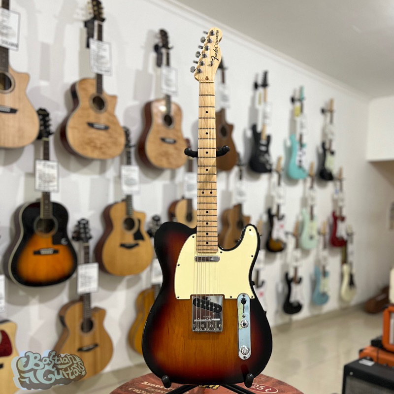 FENDER 2007 HIGHWAY ONE TELECASTER SUNBURST USA