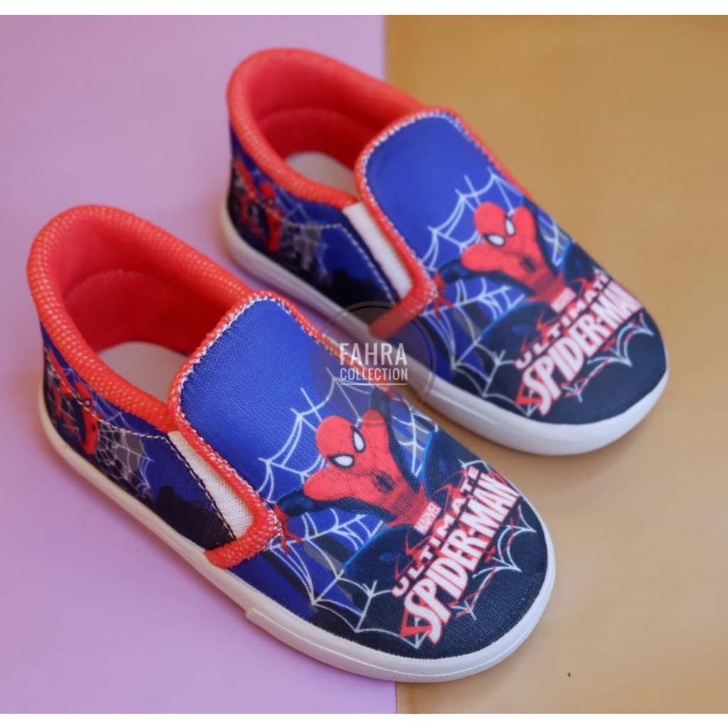 Sepatu slip on anak laki-laki motif spider man #1