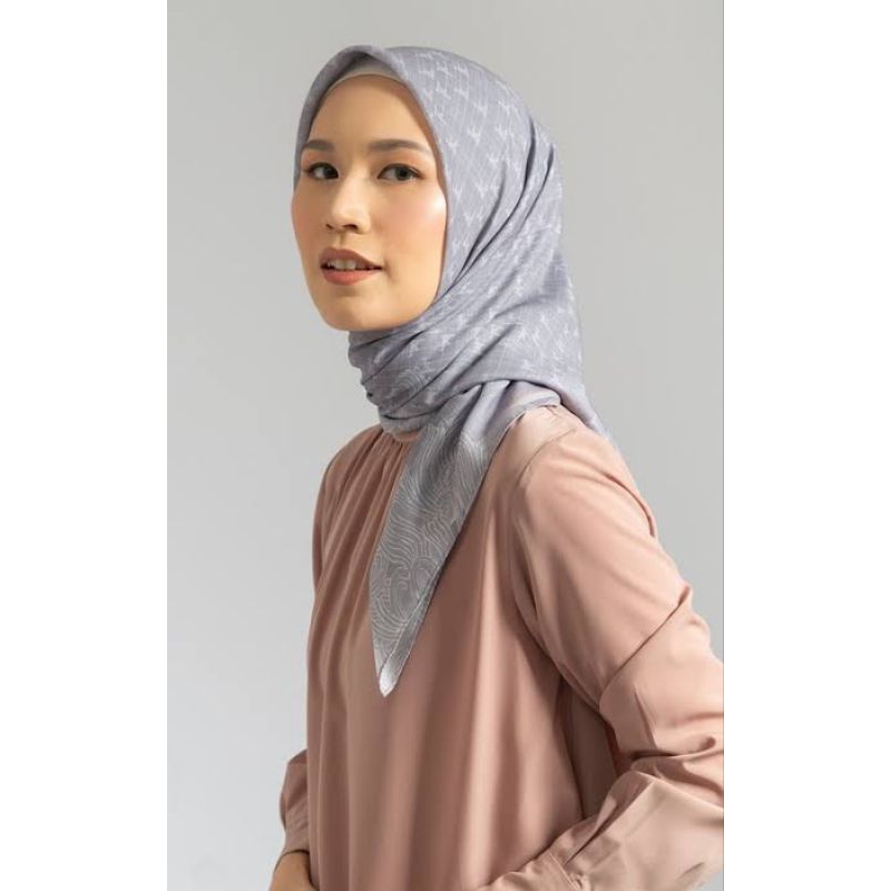 Monogram Scarf Kamiidea Silverberry