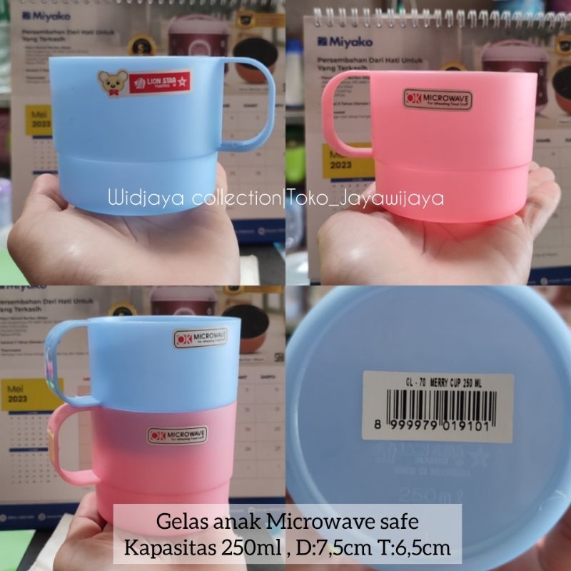 Gelas plastik gagang/Gelas minum anak/gelas gagang plastik
