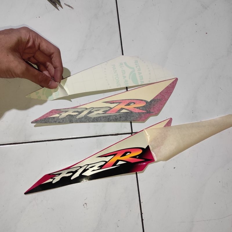 Stiker stripping striping decal Graphic Sayap kiri Yamaha F1ZR FIZR F1Z FIZ R Sporty Merah Ardath 20