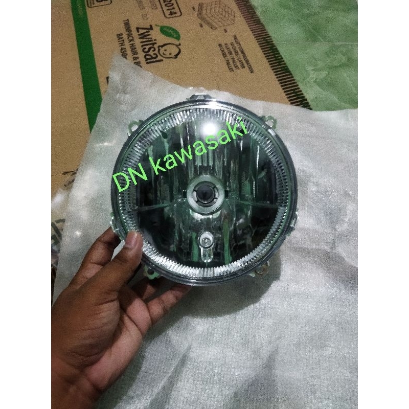 Reflektor lampu depan Kawasaki w 175 w 175 original