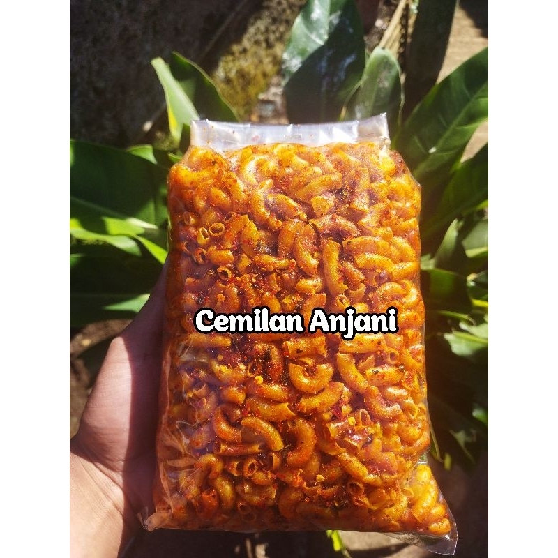 

Makaroni bantet kriuk kemasan 500gram bumbu medok Pedan Extra Daun jeruk