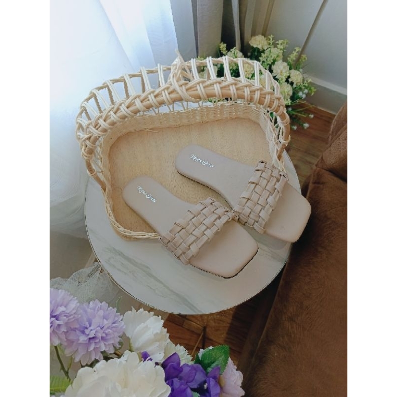 SANDAL WANITA TEPLEK BERBUSA - SANDAL WANITA IMPORT TEPLEK - SANDAL WANITA TERBUKA TEPLEK - SANDAL W