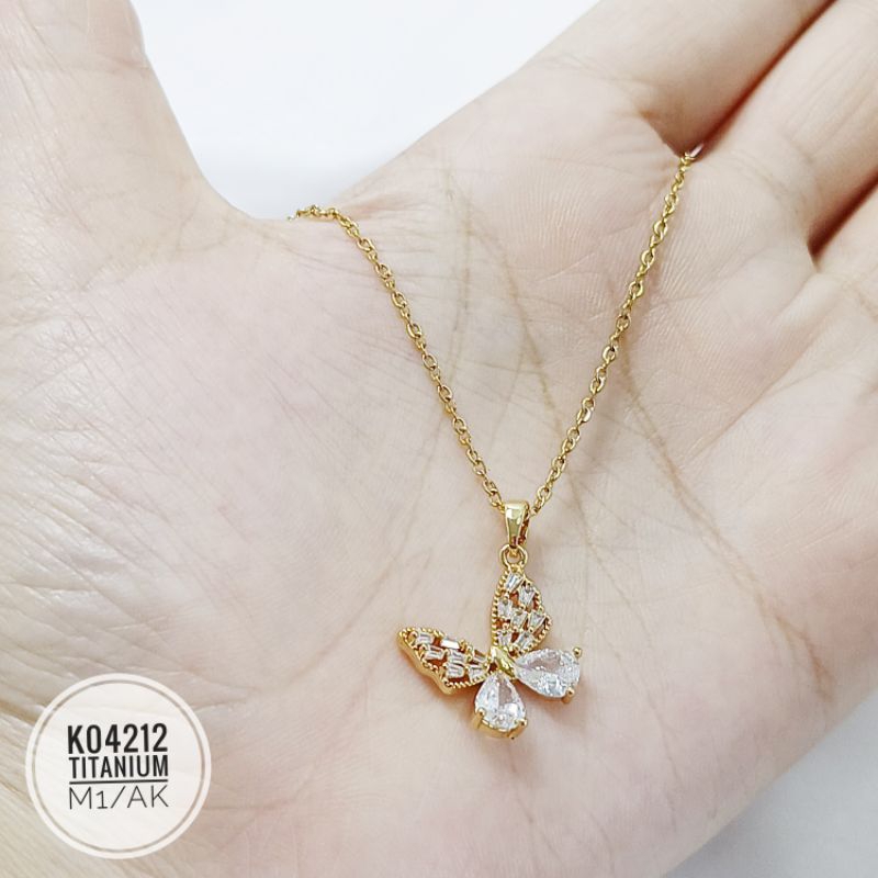 Kalung titanium kupu permata gold K04212