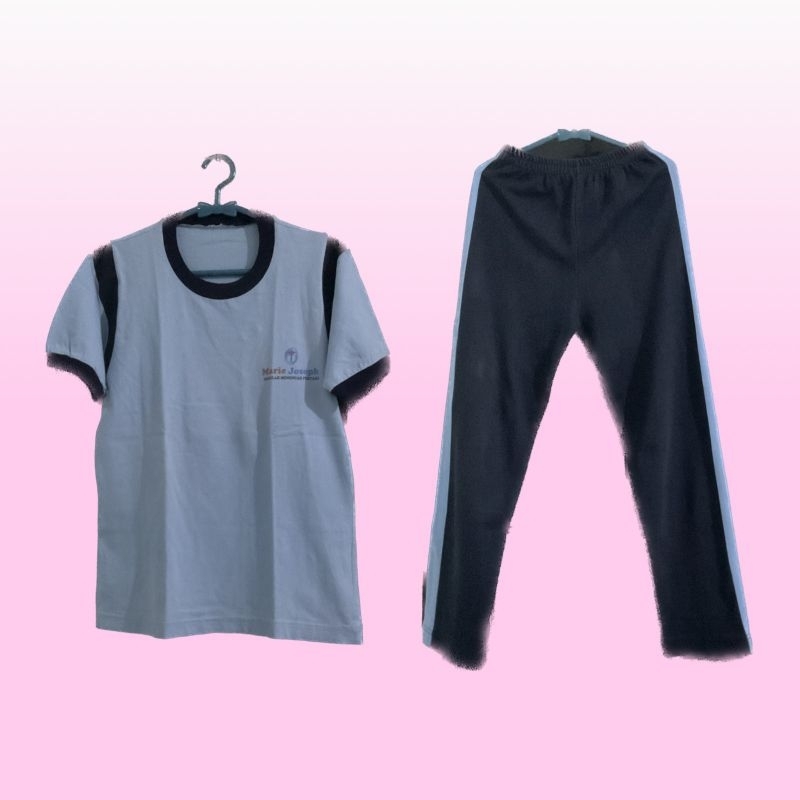 (Preloved) Seragam Olahraga SMP Marie Joseph Swasta