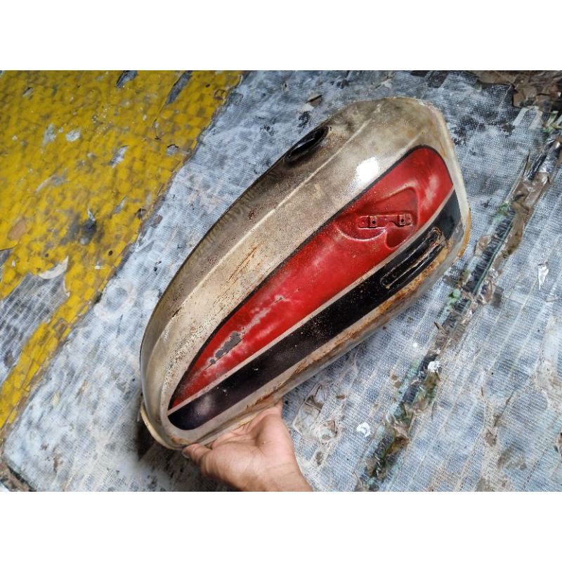 tangki doraemon model cat bladus kusam