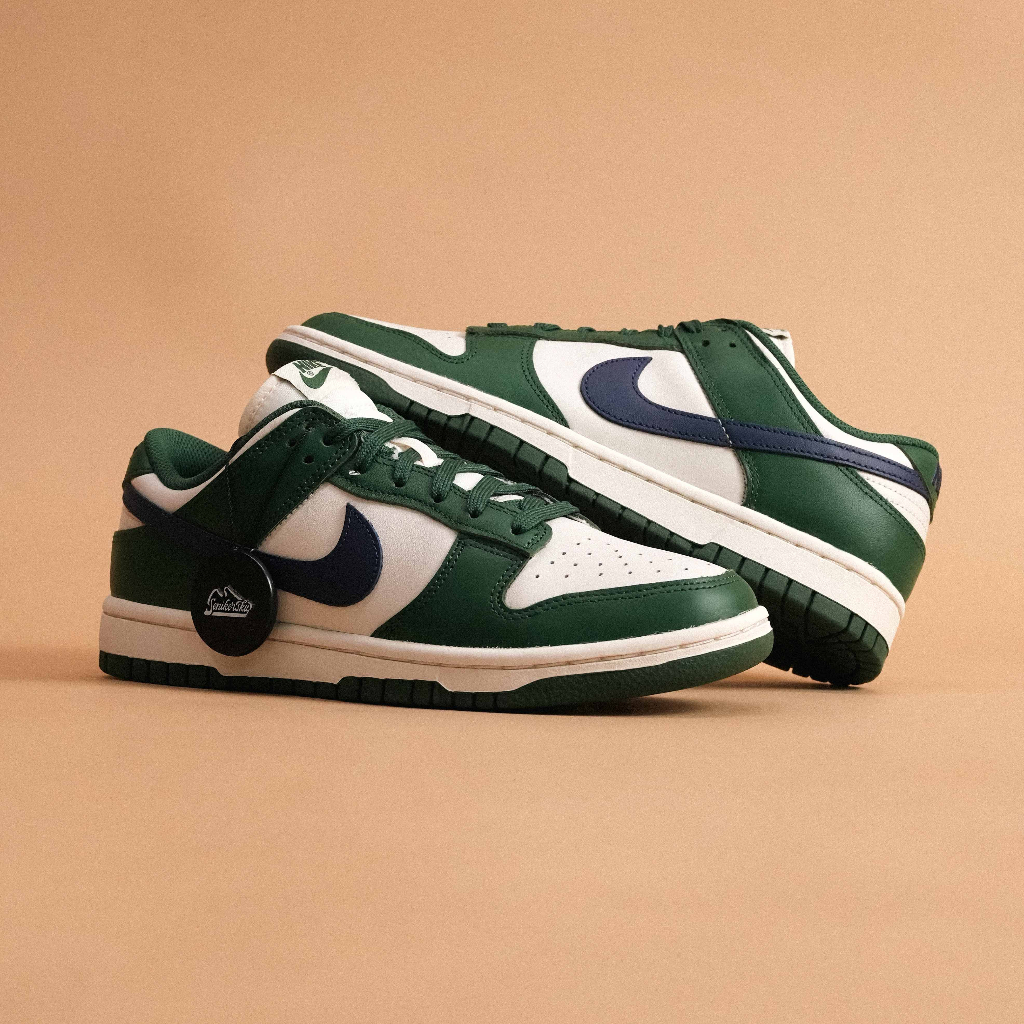 Dunk Low Gorge Green Womens