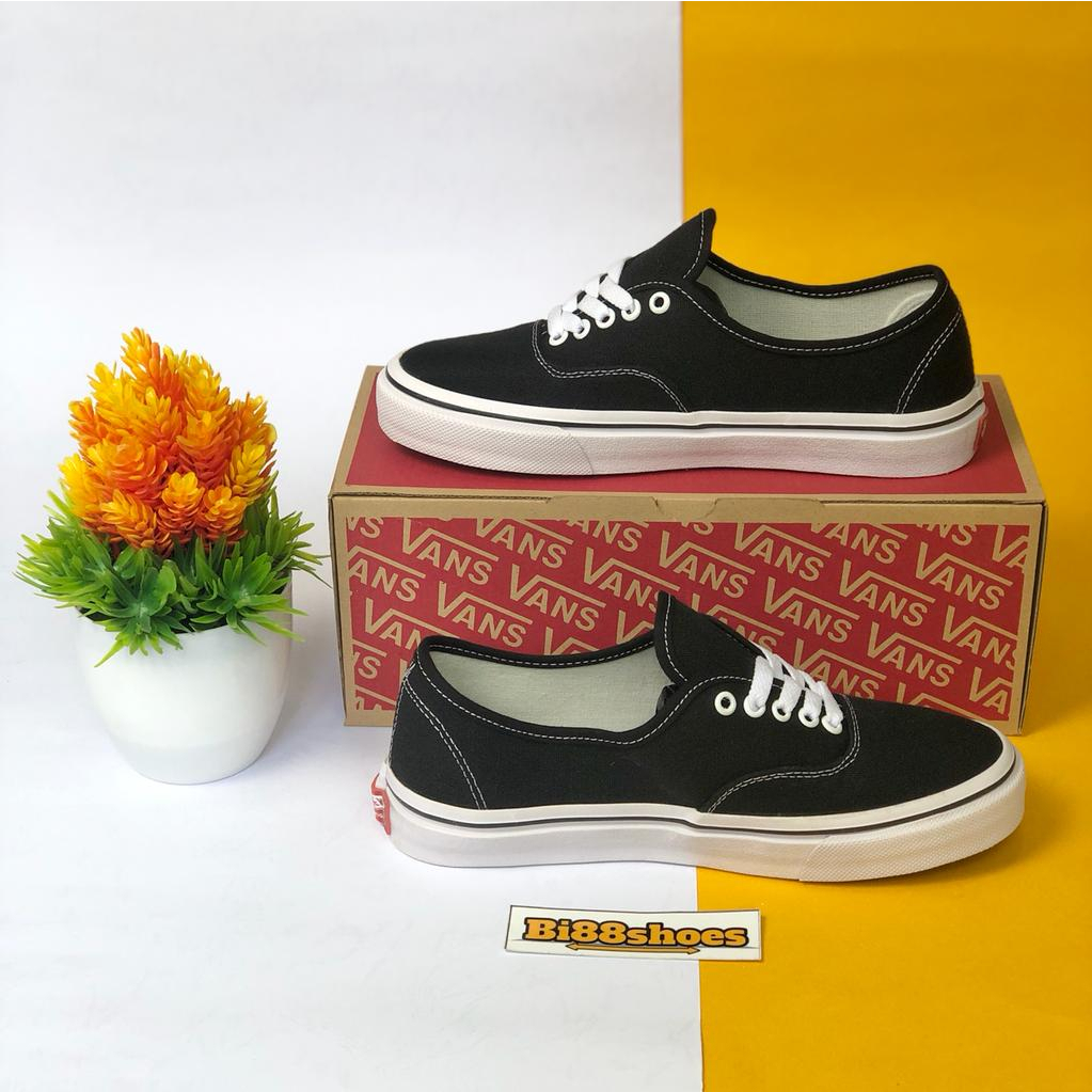 Sepatu Vans authentic classic black white sneakers pria wanita school keren