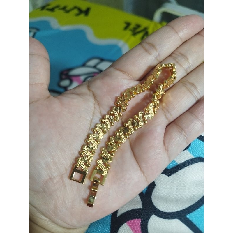 Gelang Emas Titanium