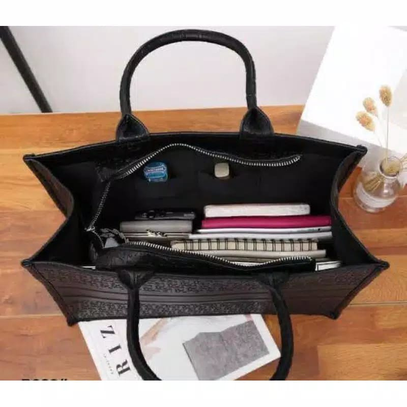 Totebag Wanita Terbaru Shoulder Bag Hand Bag Wanita Tas Tenteng Wanita Kondangan Kanvas Resleting Fashion Kekinian Multifungsi Tas Laptop Fullblack