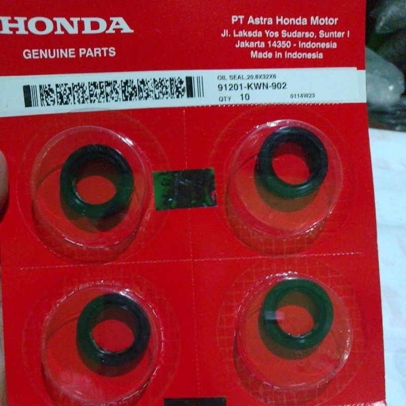 OIL SEAL 20.8 X 32 X 6   91201-KWN-902 91201-K59 SIL BELAKANG MAGNIT MAGNET VARIO 125 150 2012-2020