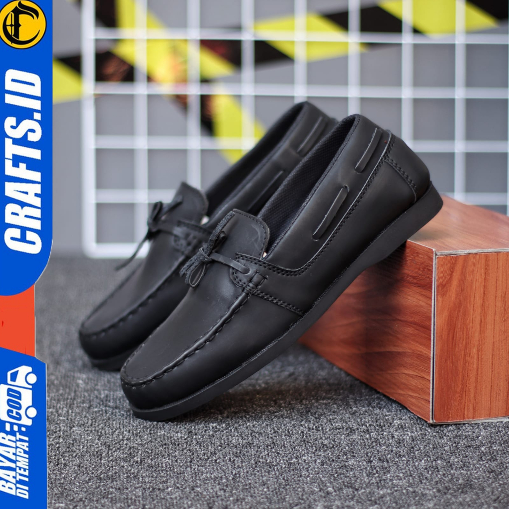 Sepatu Formal Pantofel Loafers Hitam Docmart Pria