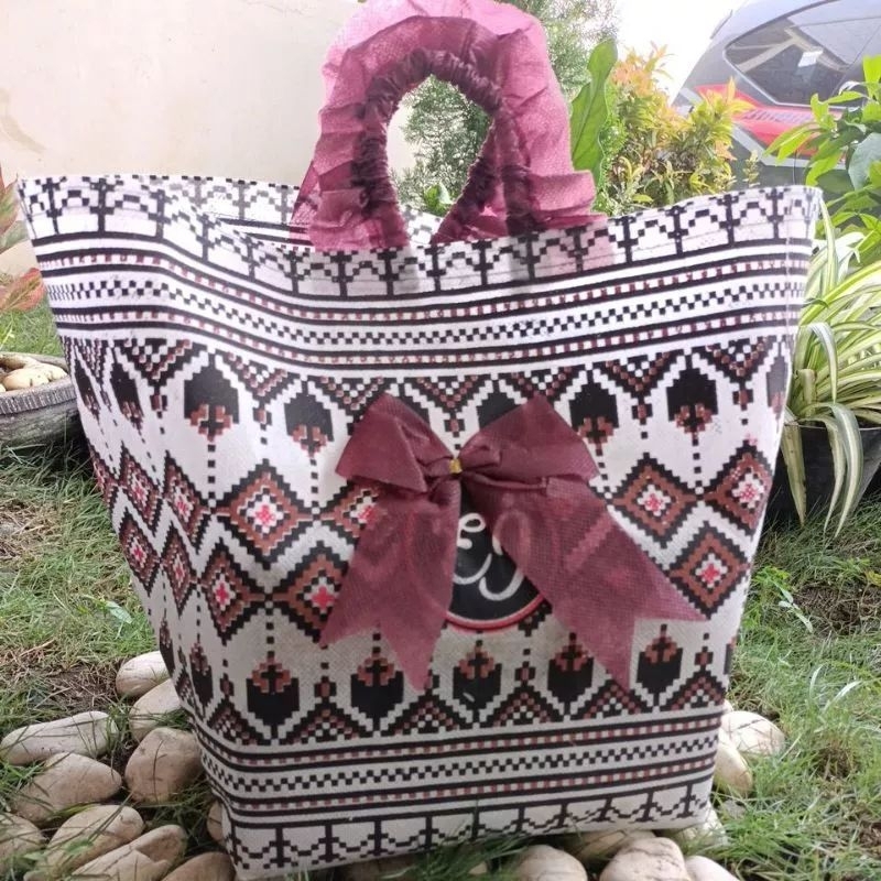 Tas Hajatan motif batik UK box nasi 22x22