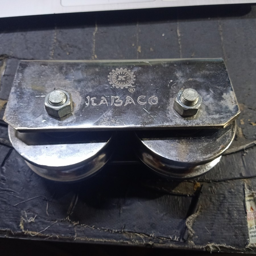 Roda Pagar 8 cm Ganda Chrome Jalur Bulat Besi As