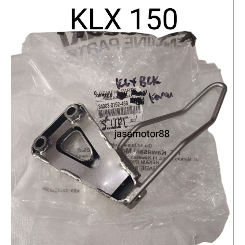 PANGKON RUMAH FOOTSTEP DUDUKAN PIJAKAN BELAKANG KANAN KLX 150 ORIGINAL 34003 0152 458