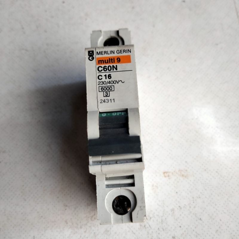 mcb merlin gerin multi9 type c60n 16a