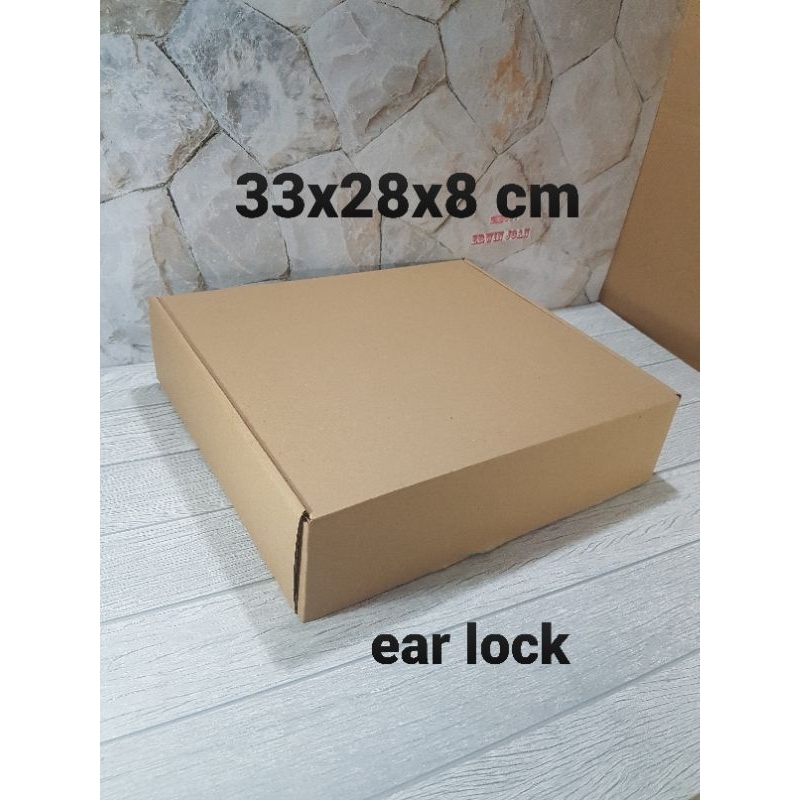 

Kardus Box 33x28x8 cm Kotak Karton Diecut EarLock