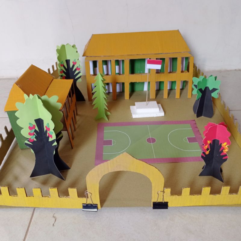 

Maket Sekolahan dengan Kardus dan Karton