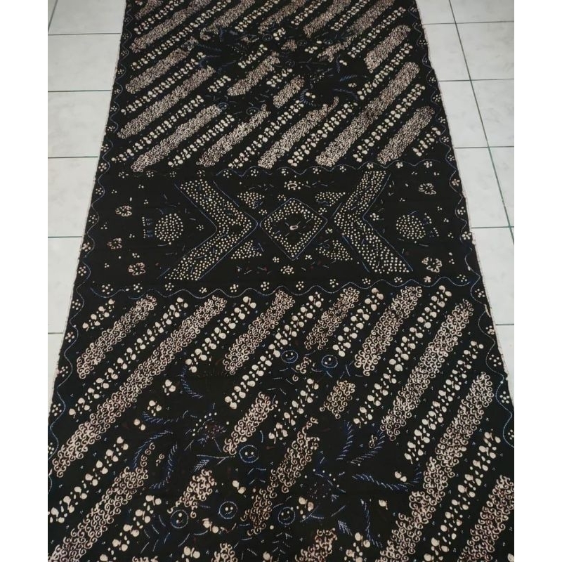SARUNG BATIK TULIS BAKARAN KHAS JUWANA PATI