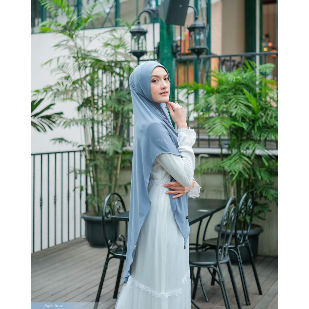 Bergo Nona by Cierra