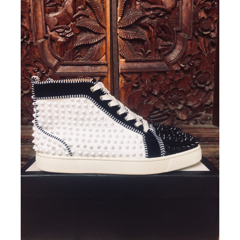 Christian Louboutin PARIS
