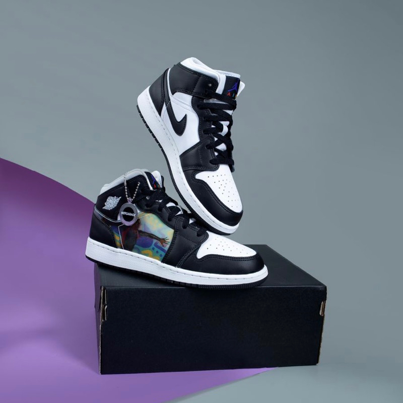 Air Jordan 1 Mid Hologram