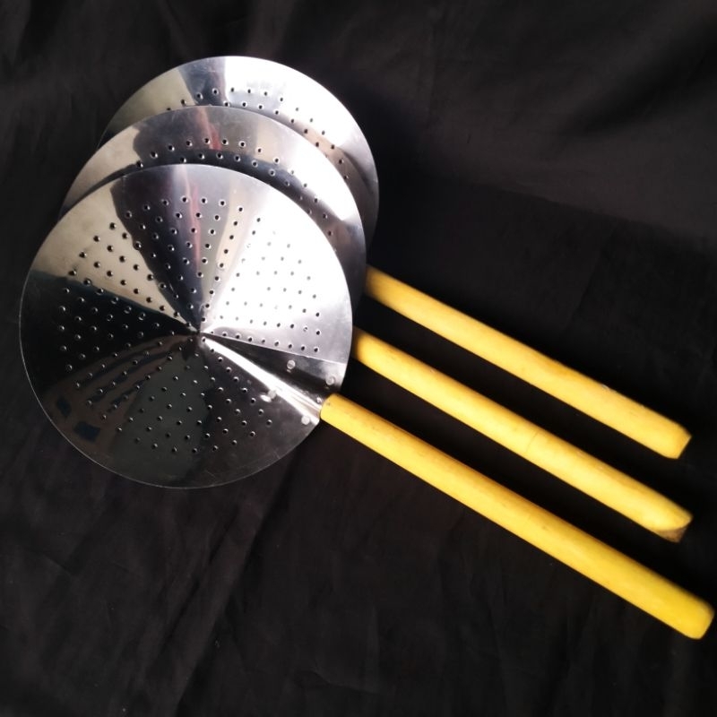 SEROK STAINLESS DOV BESAR UKURAN 26 CM GAGANG KAYU SEROK PENGGORENGAN IKAN AYAM KERUPUK