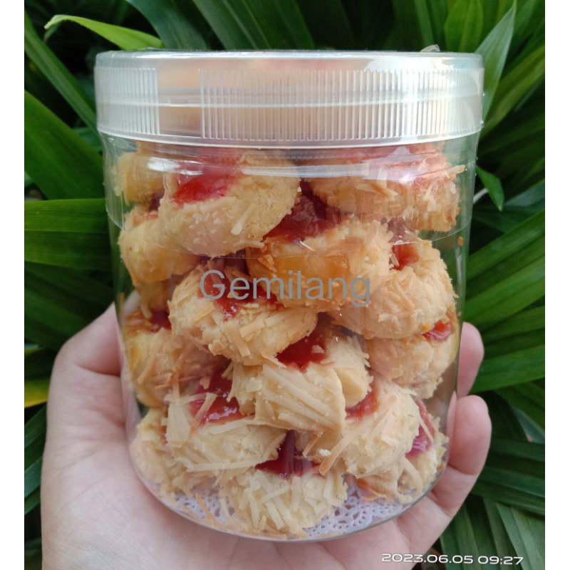 

Thumbrpint strawberry renyah enak berat 350 gr