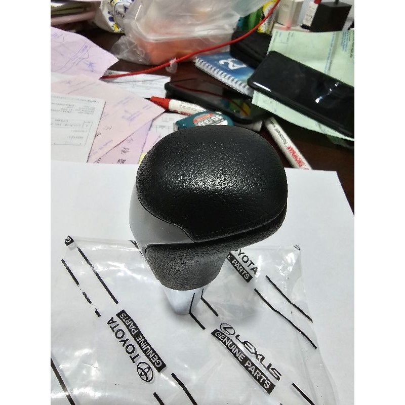 Knop pegangan tongkat handle transmisi metik original innova reborn fortuner vrz Hilux  Alphard Camry Altis yaris Vios