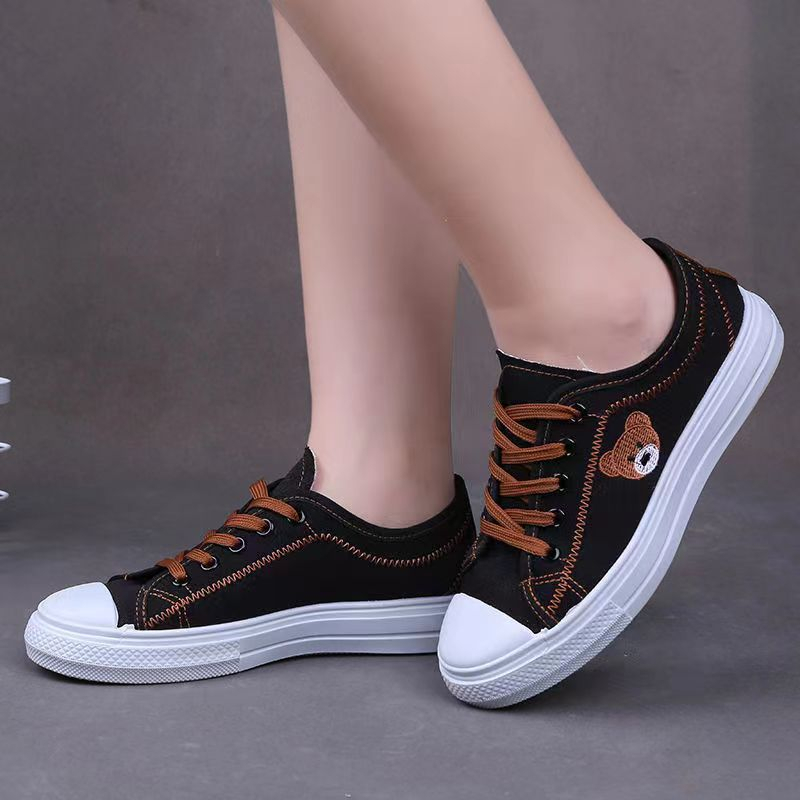 Sepatu Kanvas Wanita Korea Sport Shoes Sepatu Sneakers Casual Wanita Shoes Beruang