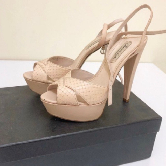 preloved sepatu heels/pump charles n keith