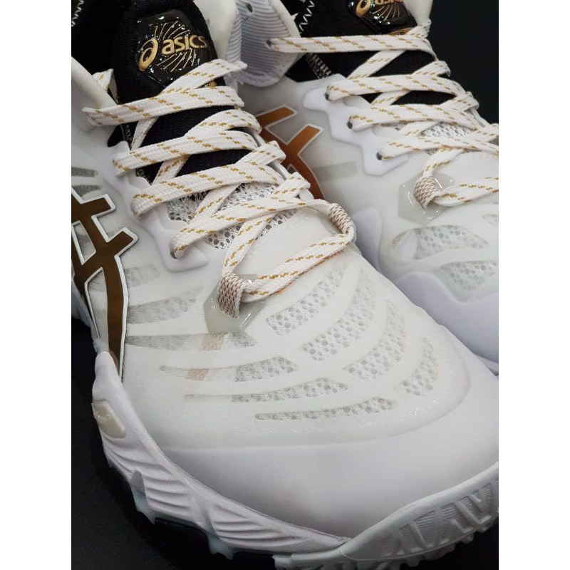 sepatu asicsMetarise