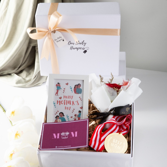 

Hampers Mother's Day / Happy Birthday / Hampers Corporate / Gift
