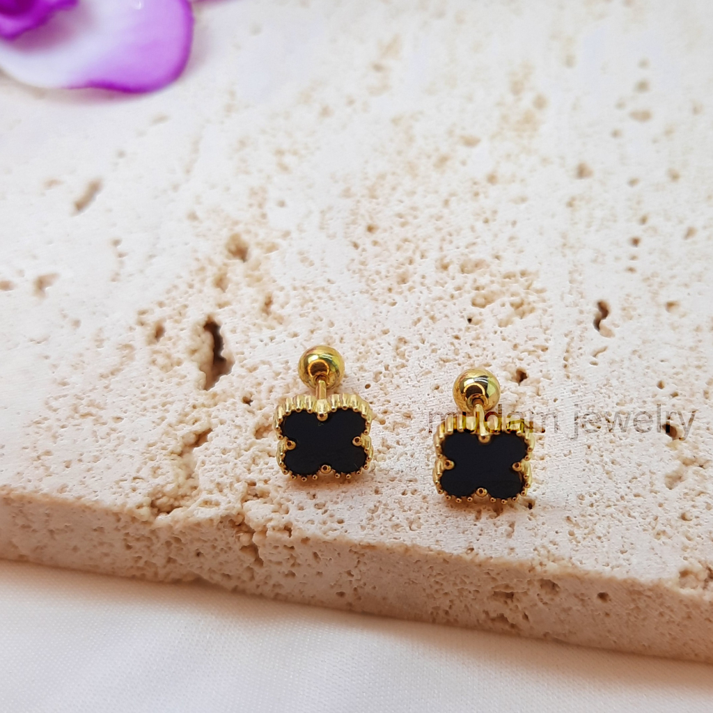 Anting Hook Daun Semanggih Model Tutup Putar