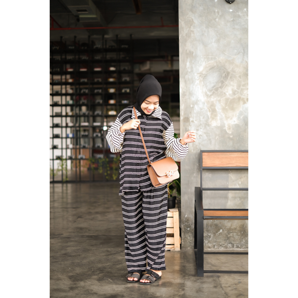 Hprojects - Chromatic One Set Plisket