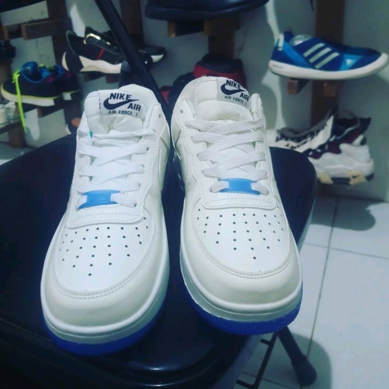 Nike AIR Force One Low UV Reactive Size 38