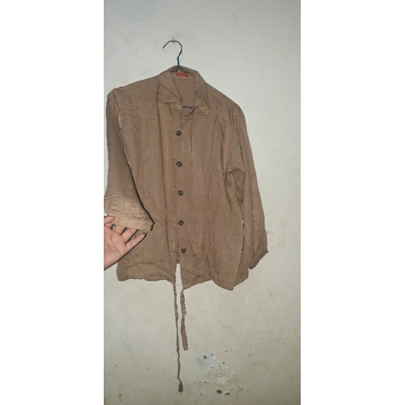 Preloved kemeja coksu & hitam putih