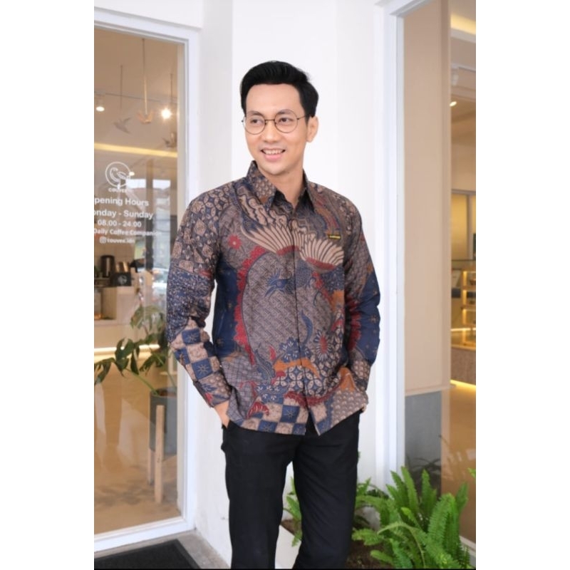 Kemeja batik pria lengan panjang Full puring.