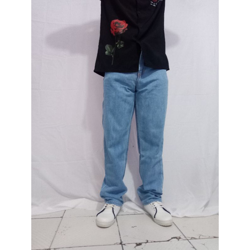 Celana Jeans standar Reguler Pria/Celana Jeans Standar Reguler