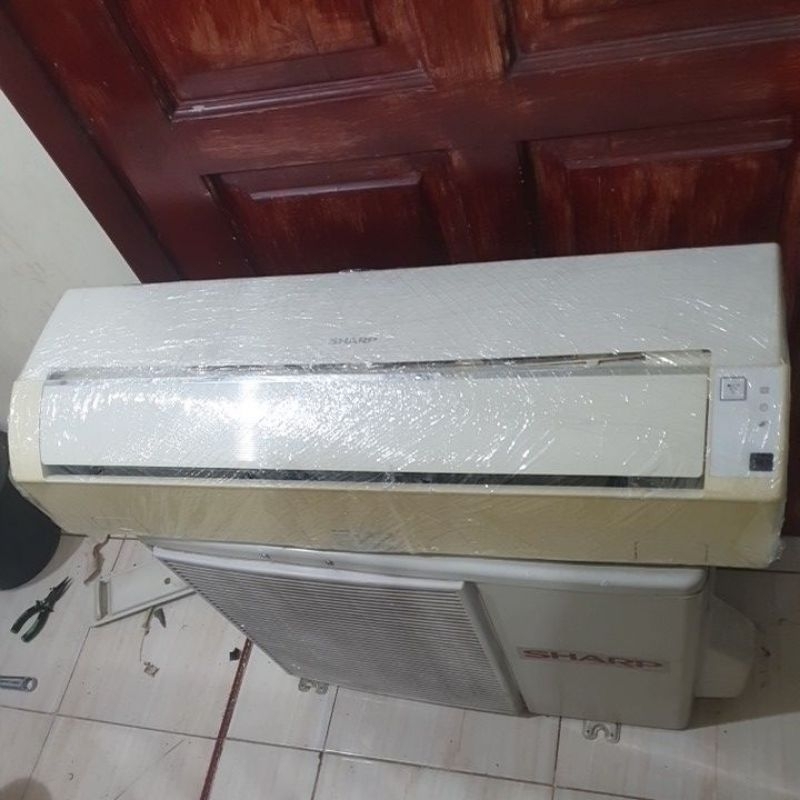 Second Ac Sharp 1/2PK Freon R22 (Dingin Joss)