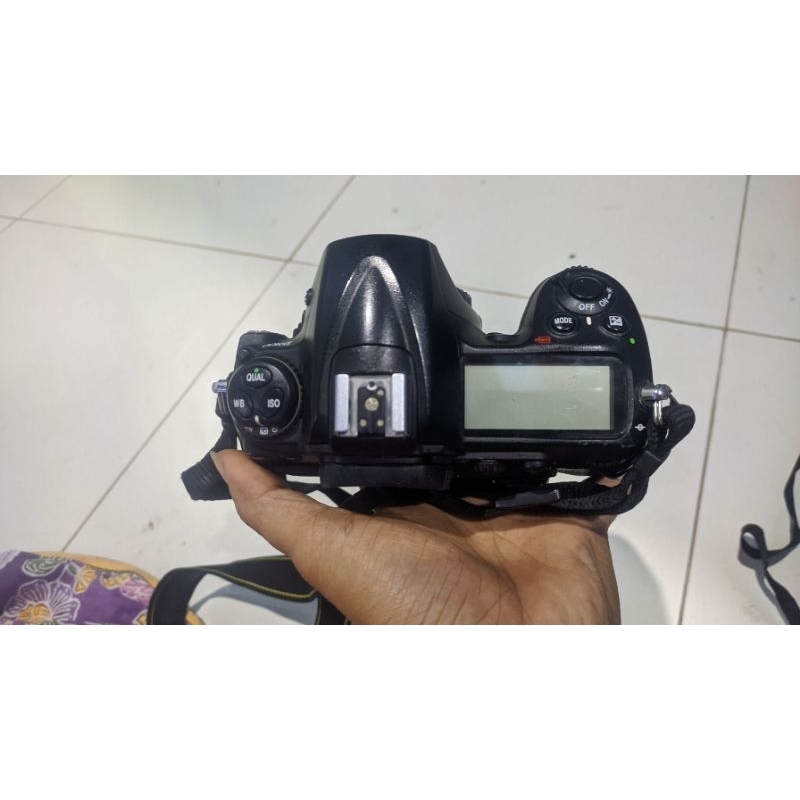 Nikon D300 body only